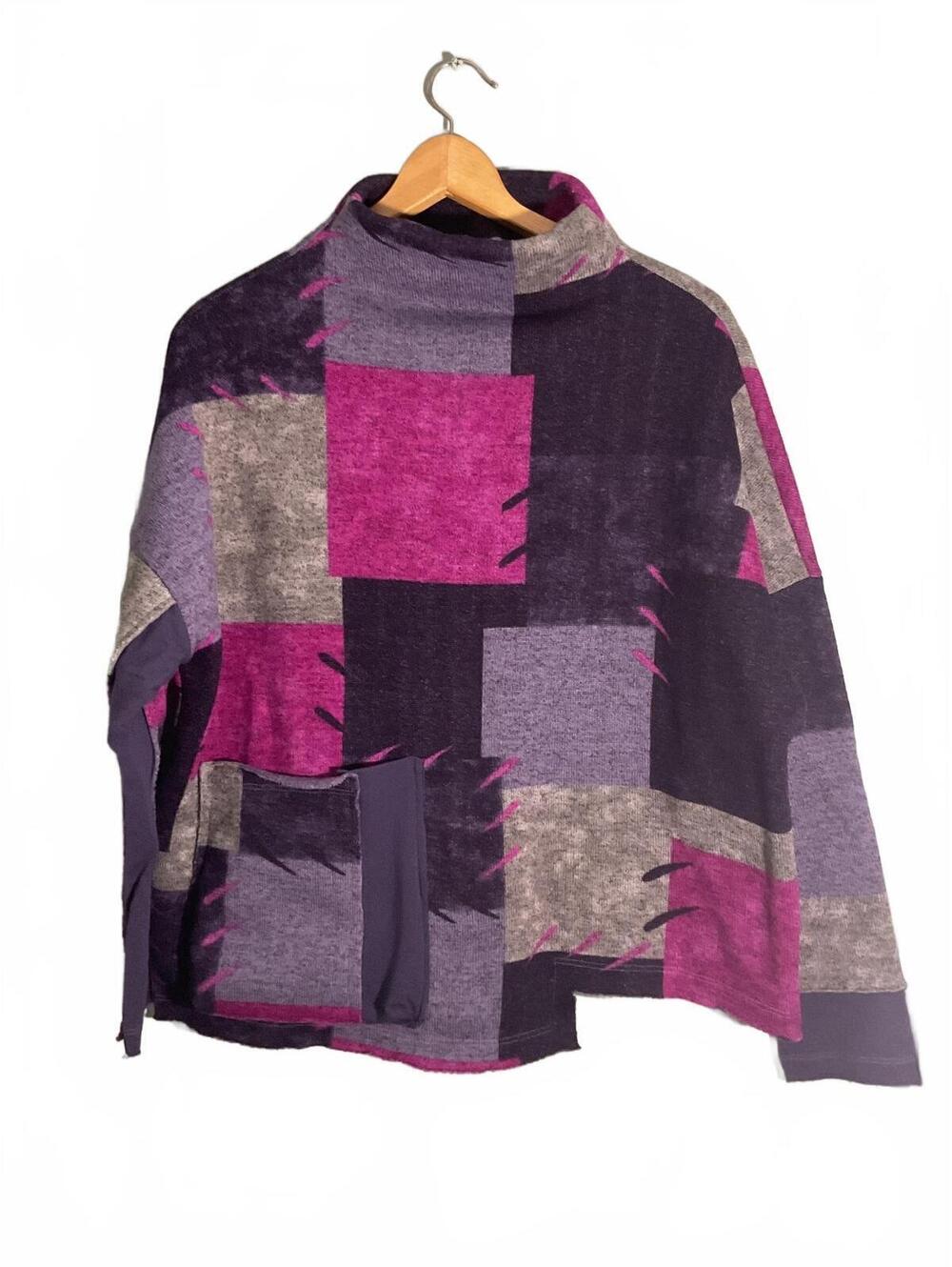 Chalet et cece Cozy Colorblock Pullover Sweater with Pocket  Wool Blend Small